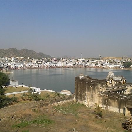 Pushkar Lake Palace Exterior photo
