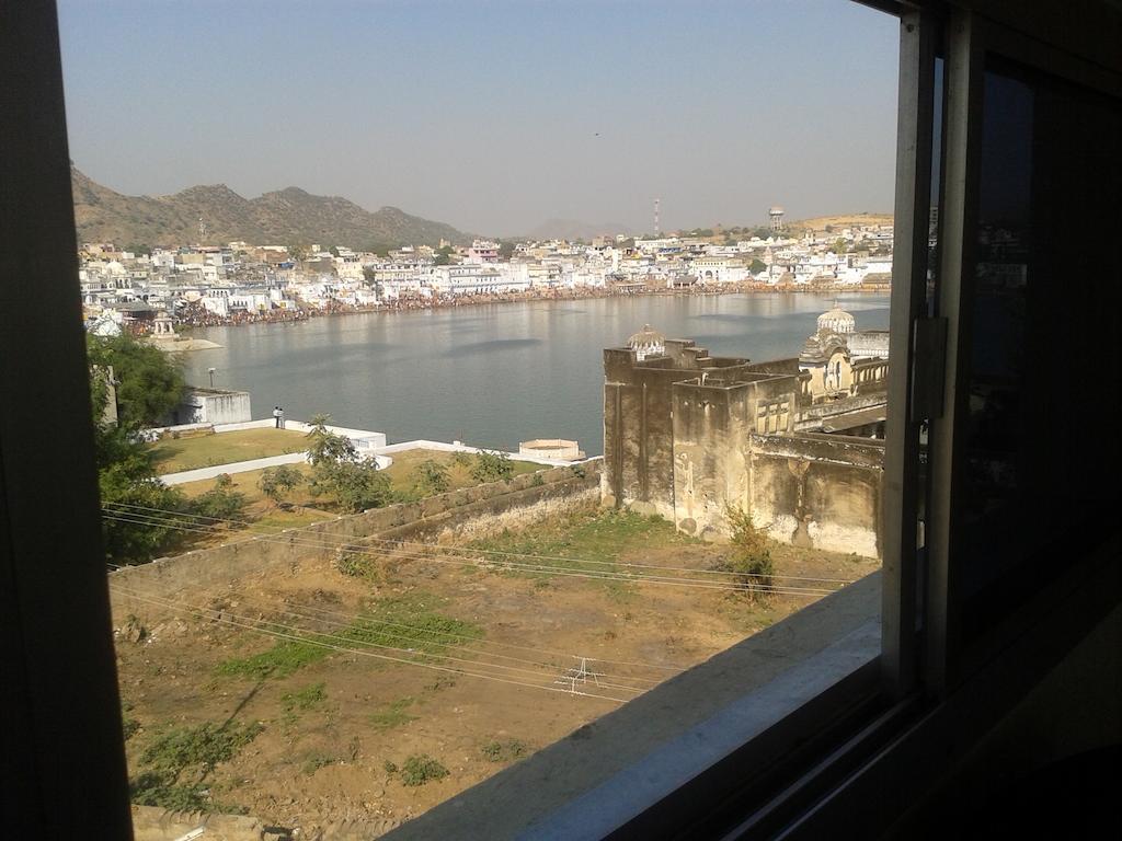 Pushkar Lake Palace Exterior photo