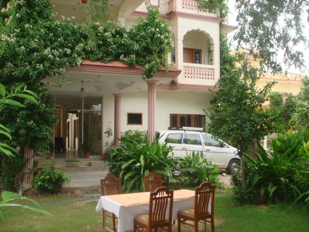 Pushkar Lake Palace Exterior photo